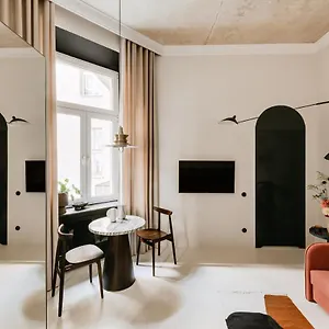 Stylish Close To Wawel, Old Town Studio, Main Sq. 3 Min , Kraków Polska